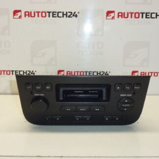 Autoradio CD-levyllä Peugeot 406 9636704880 9643180280