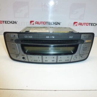 Autoradio CD-levyllä Citroën C1 Peugeot 107 86120-0H010 6564K6